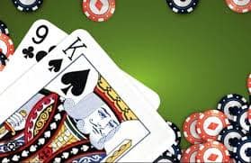 Antarmuka aplikasi mobile yoestogel menampilkan slot games dan menu sportsbook.